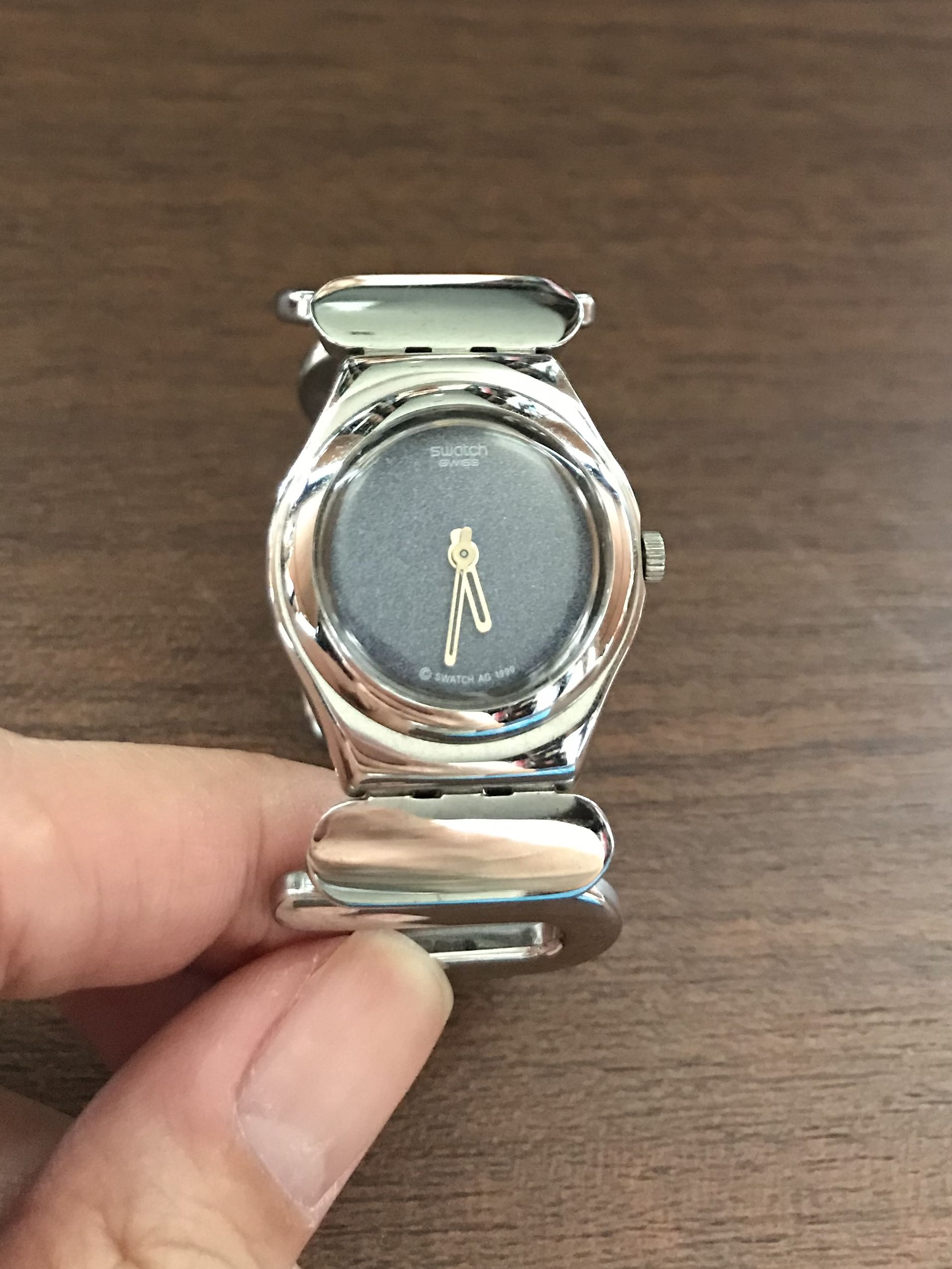 Swatch bangle hotsell watch