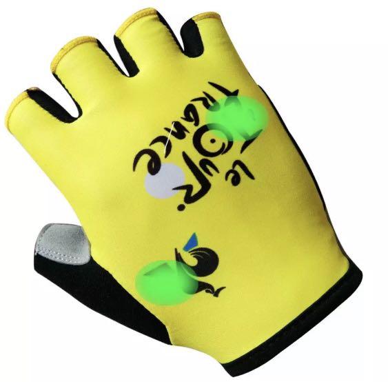 knecht Maak plaats verkopen Tour de France Le Coq Sportif cycling gloves, Sports Equipment, Bicycles &  Parts, Parts & Accessories on Carousell