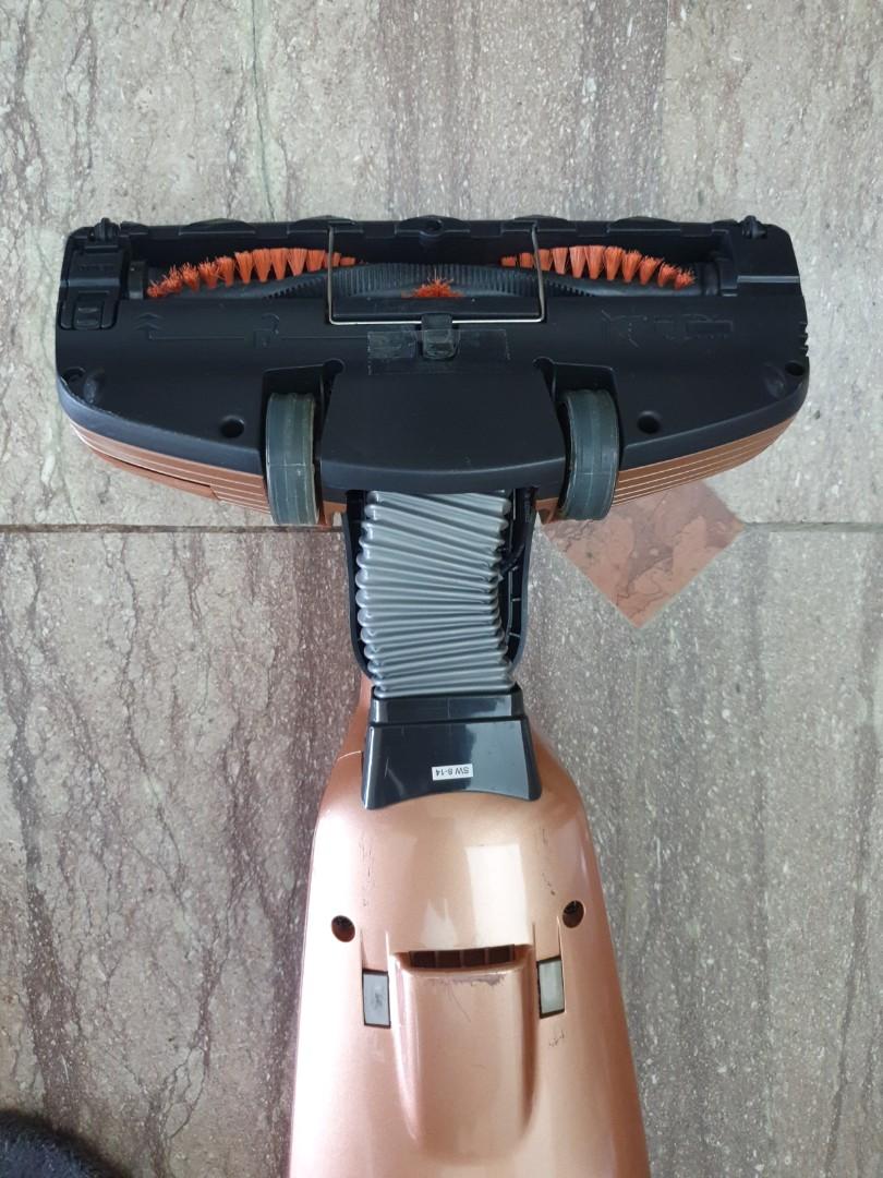 Electrolux Ergorapido Lithium Cordless Vacuum Cleaner Model no. ZB3114AK, TV & Home Appliances