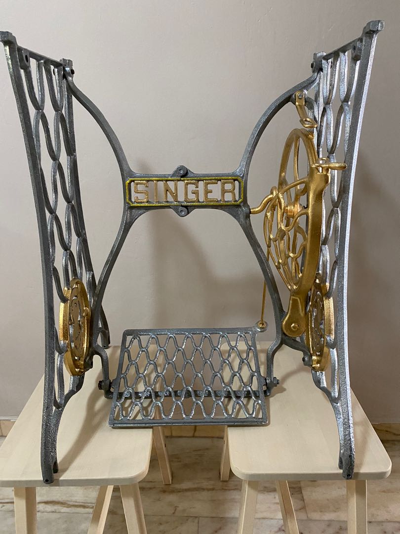 Vintage Singer Sewing Machine leg, Furniture & Home Living, Furniture