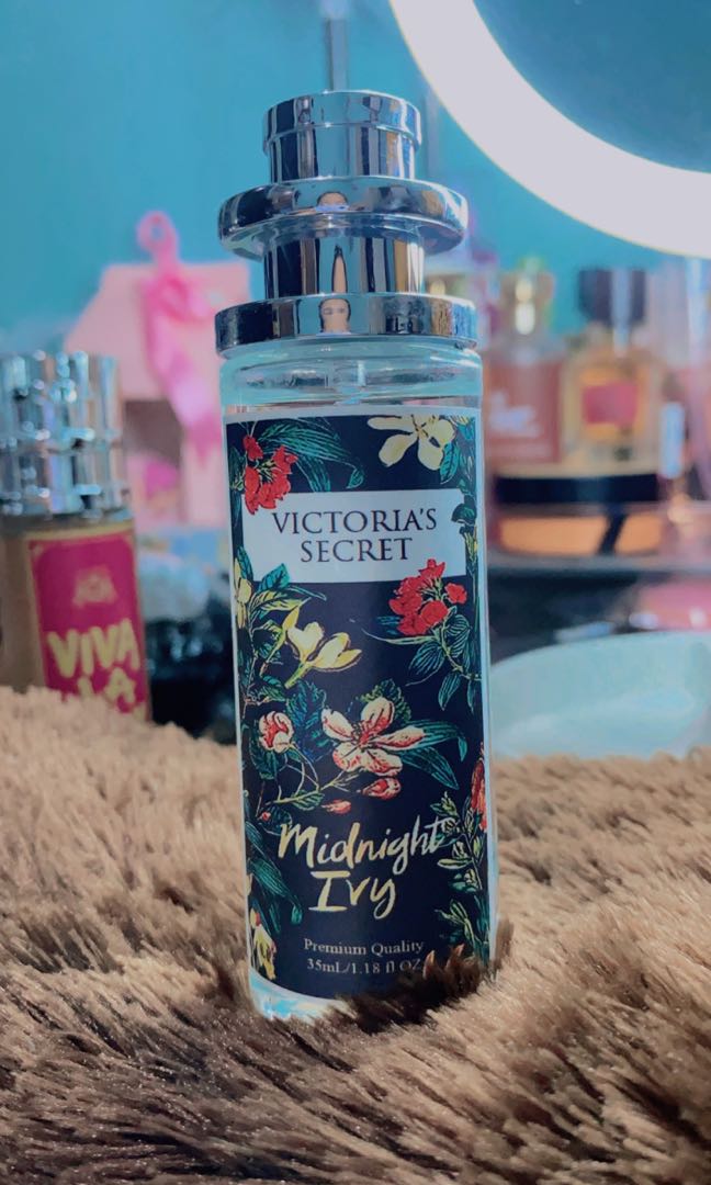 oktoberovo VS MIDNIGHT IVY DUPE