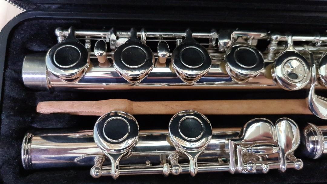 Yamaha Yfl 221 Flute 200 Series Student Model Hobbies Toys Music Media Musical Instruments On Carousell