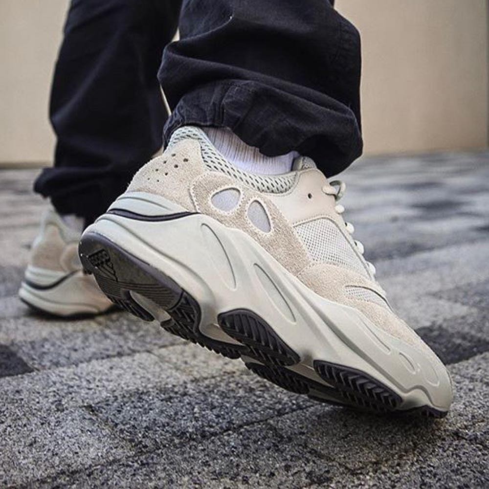 buy yeezy 700 salt