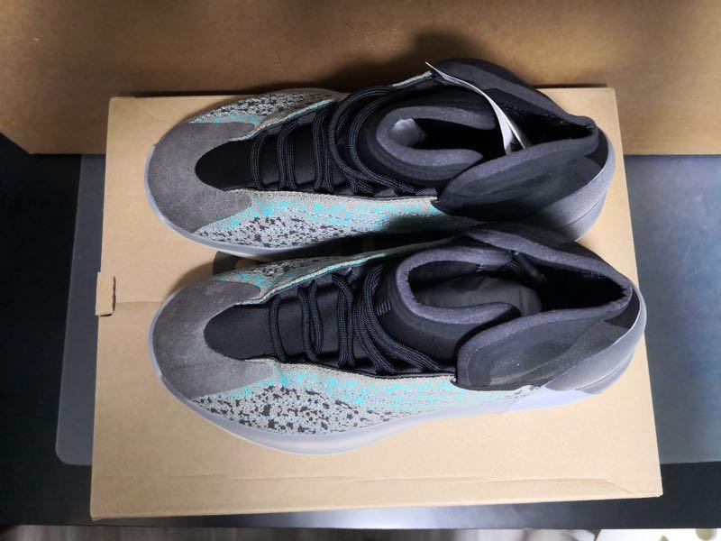 Yeezy Quantum Teal Blue, Men's Fashion, Footwear, Sneakers on Carousell