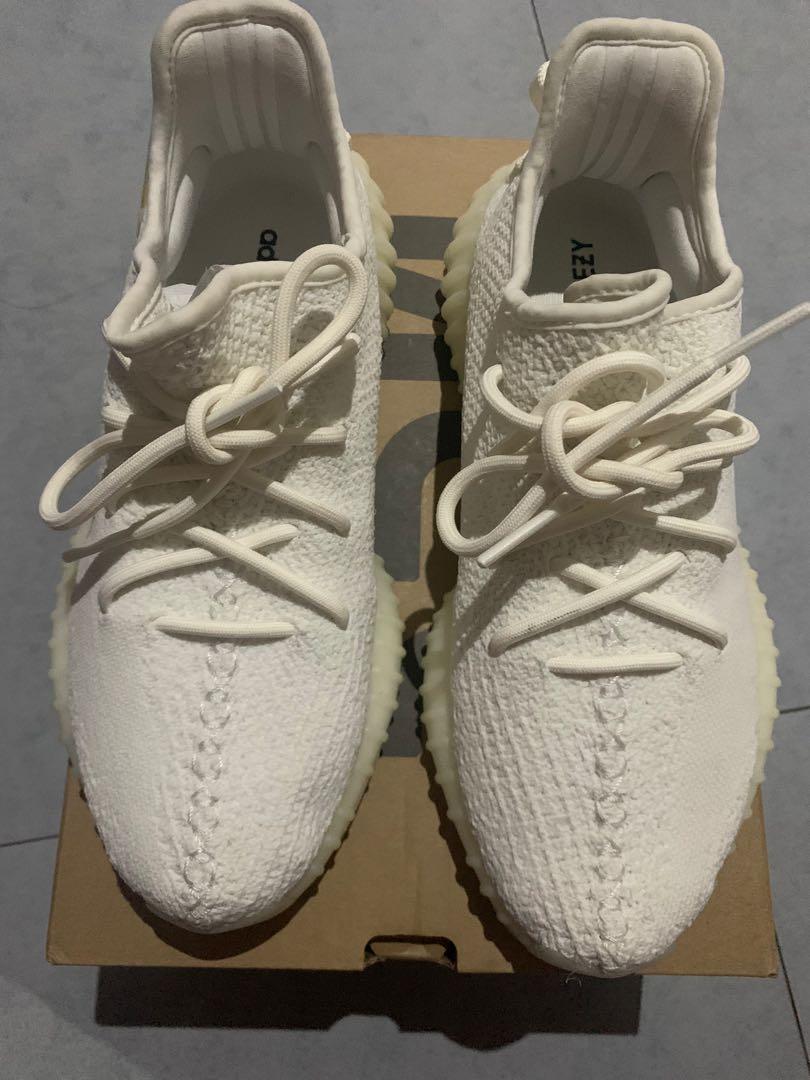 Yeezy v2 Triple White - barely used 