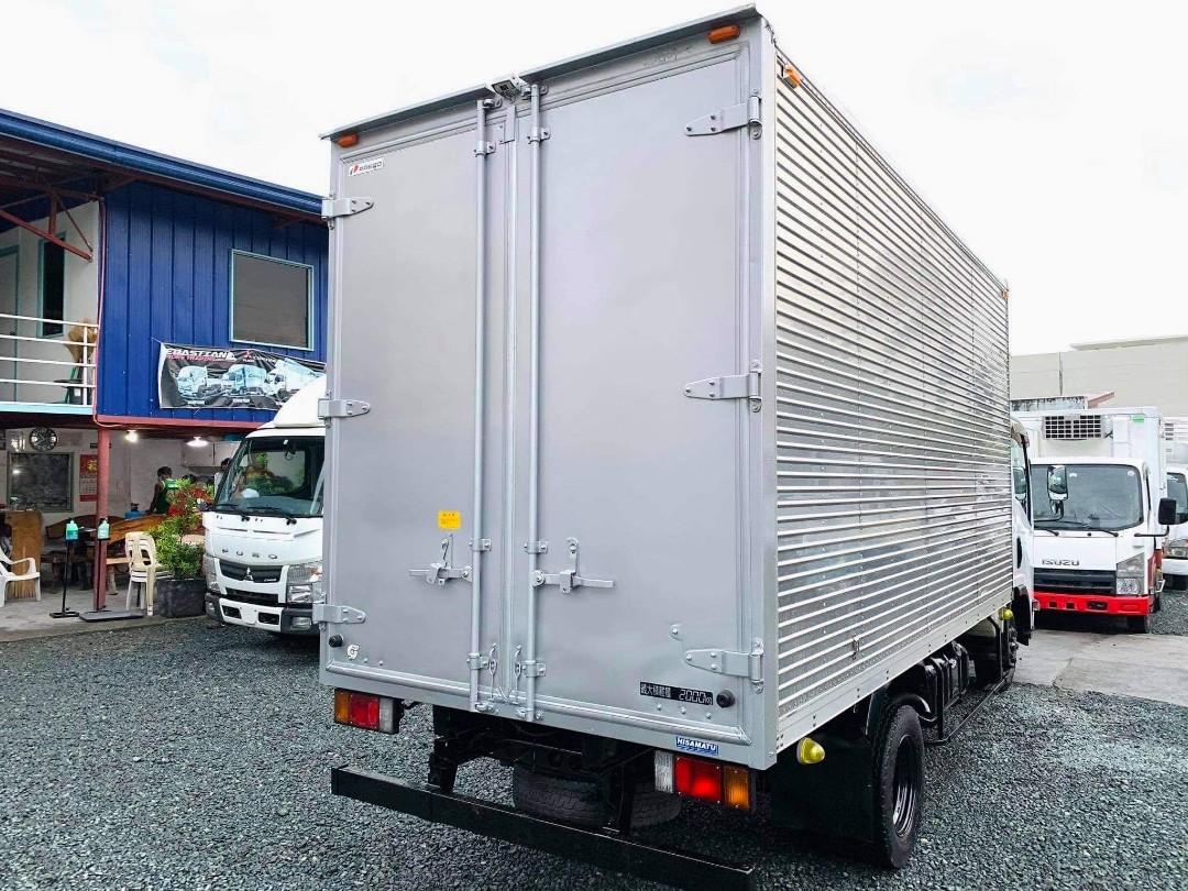 Isuzu elf 2020