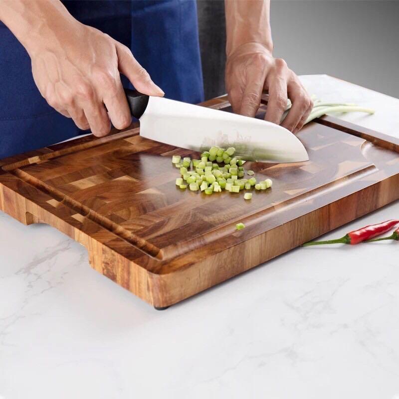 https://media.karousell.com/media/photos/products/2020/10/12/acacia_wood_cutting_board_serv_1602471620_c67fa87c_progressive.jpg