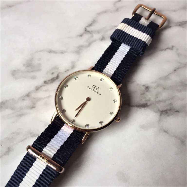 Daniel wellington blue and white on sale