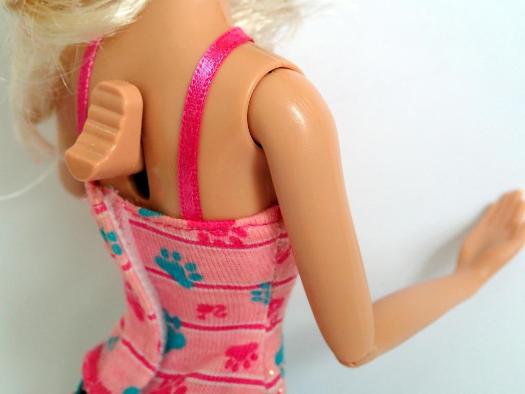 Barbie suds and hugs hot sale pups playset