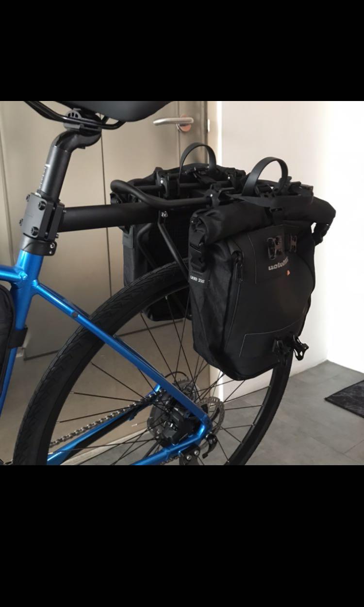 pannier rack and bag