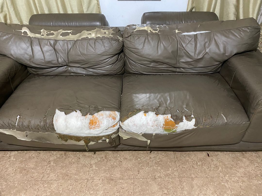 Big Comfortable Sofa Home Furniture Furniture Fixtures Sofas On Carousell