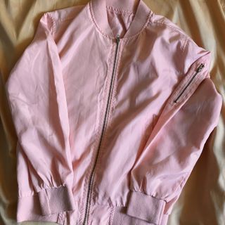 (Category: ) located in . Submitted by mberna (Listing ID 1041232514, Image 1). Description: .