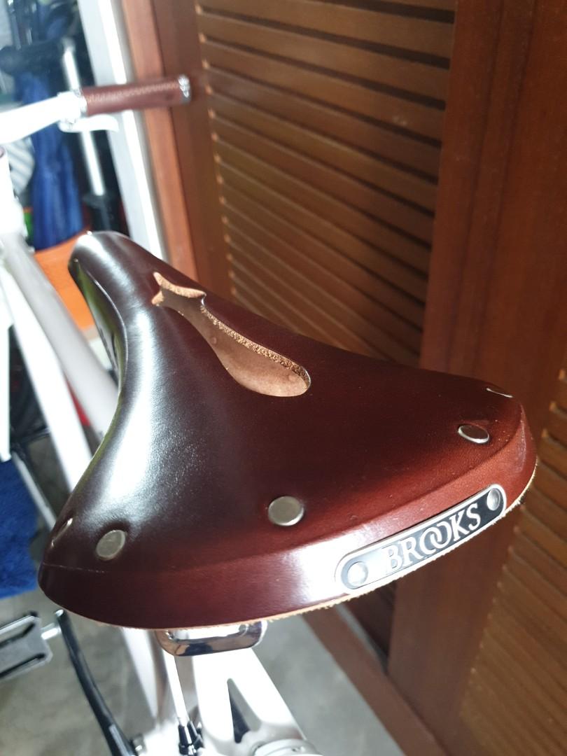 Brooks b17 carved store