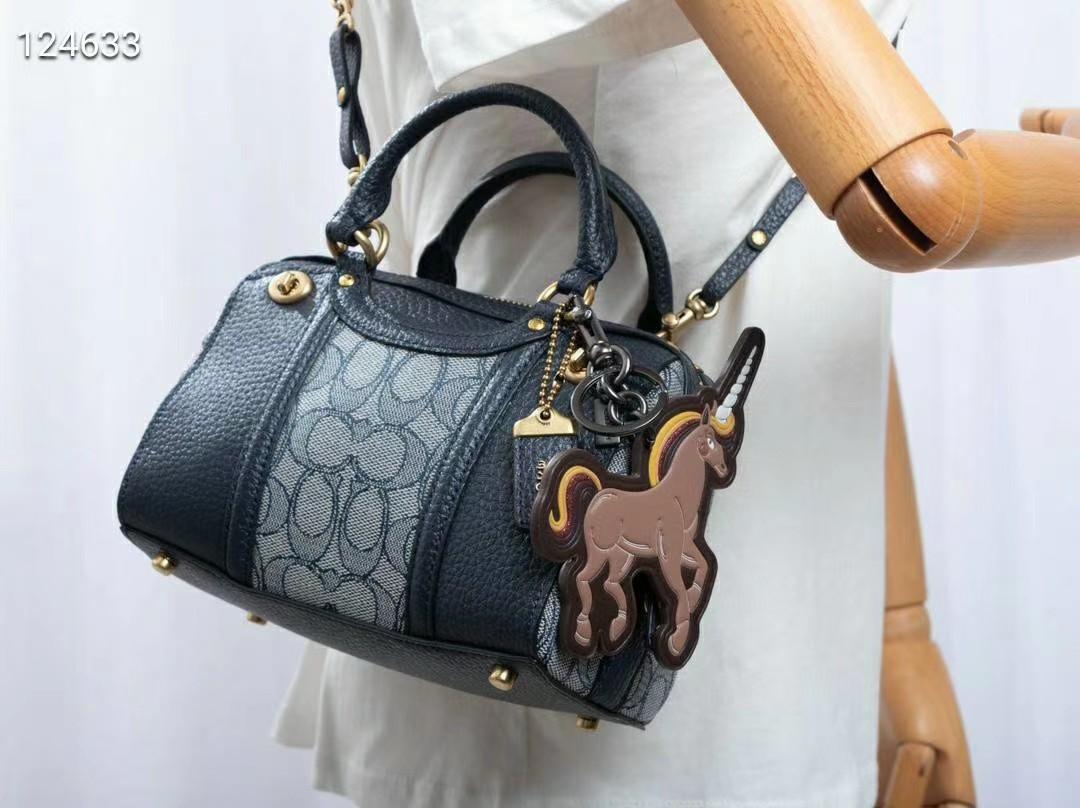 Coach lark bag 19 clearance