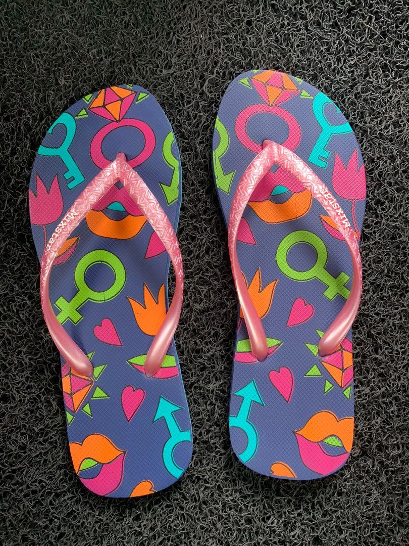 cheap colorful flip flops