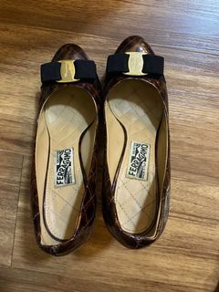 (Category: ) located in . Submitted by goodstuff4less (Listing ID 1041400321, Image 1). Description: .