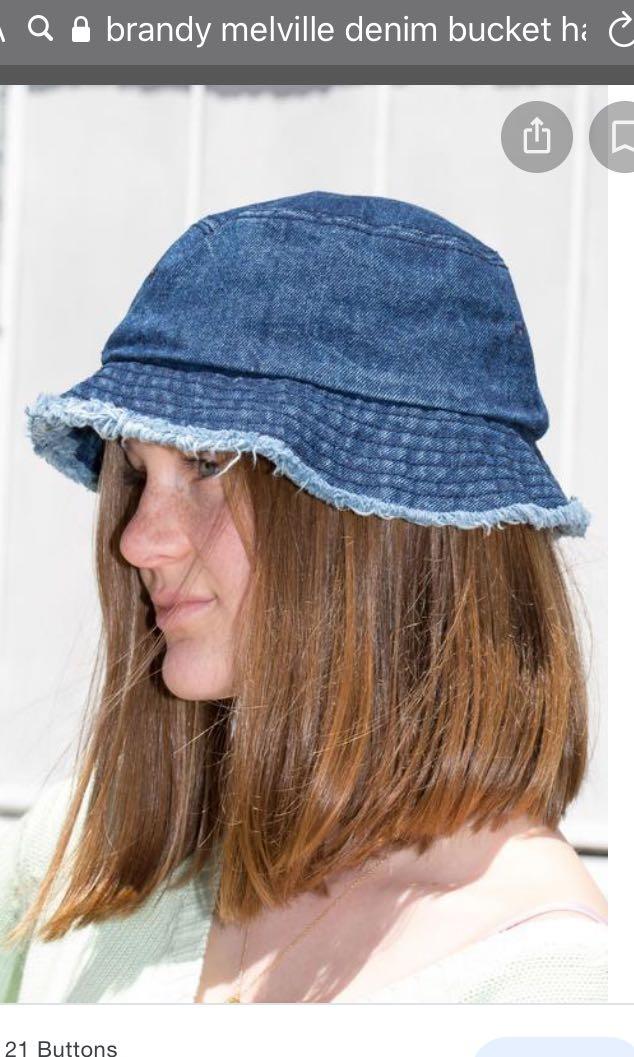 Brandy melville 2025 bucket hat