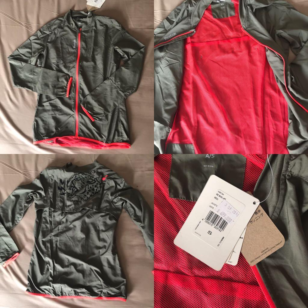 Jaket jacket running reebok original 
