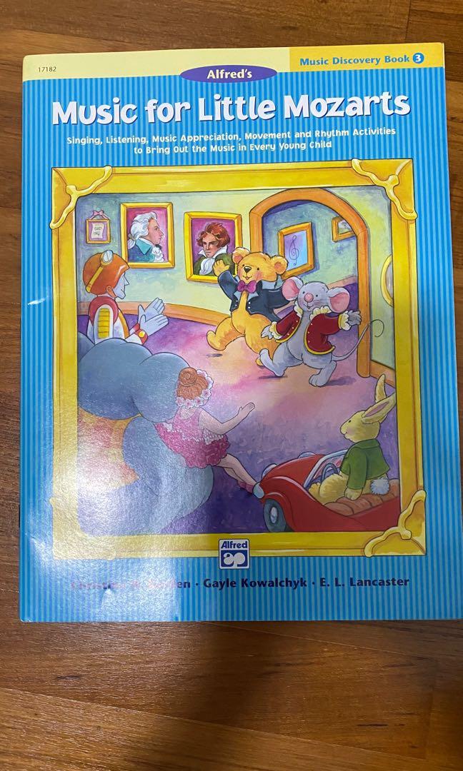 Music For Little Mozarts Level 3 Piano Set - Lesson Book, Workbook & Flash Cards