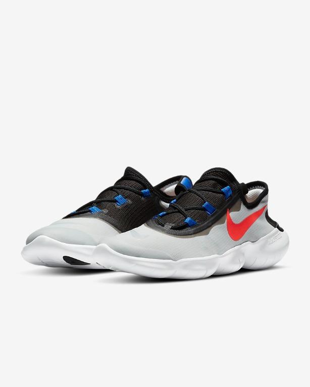 rn sneakers