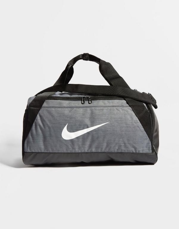 Nike brasilia 40l top