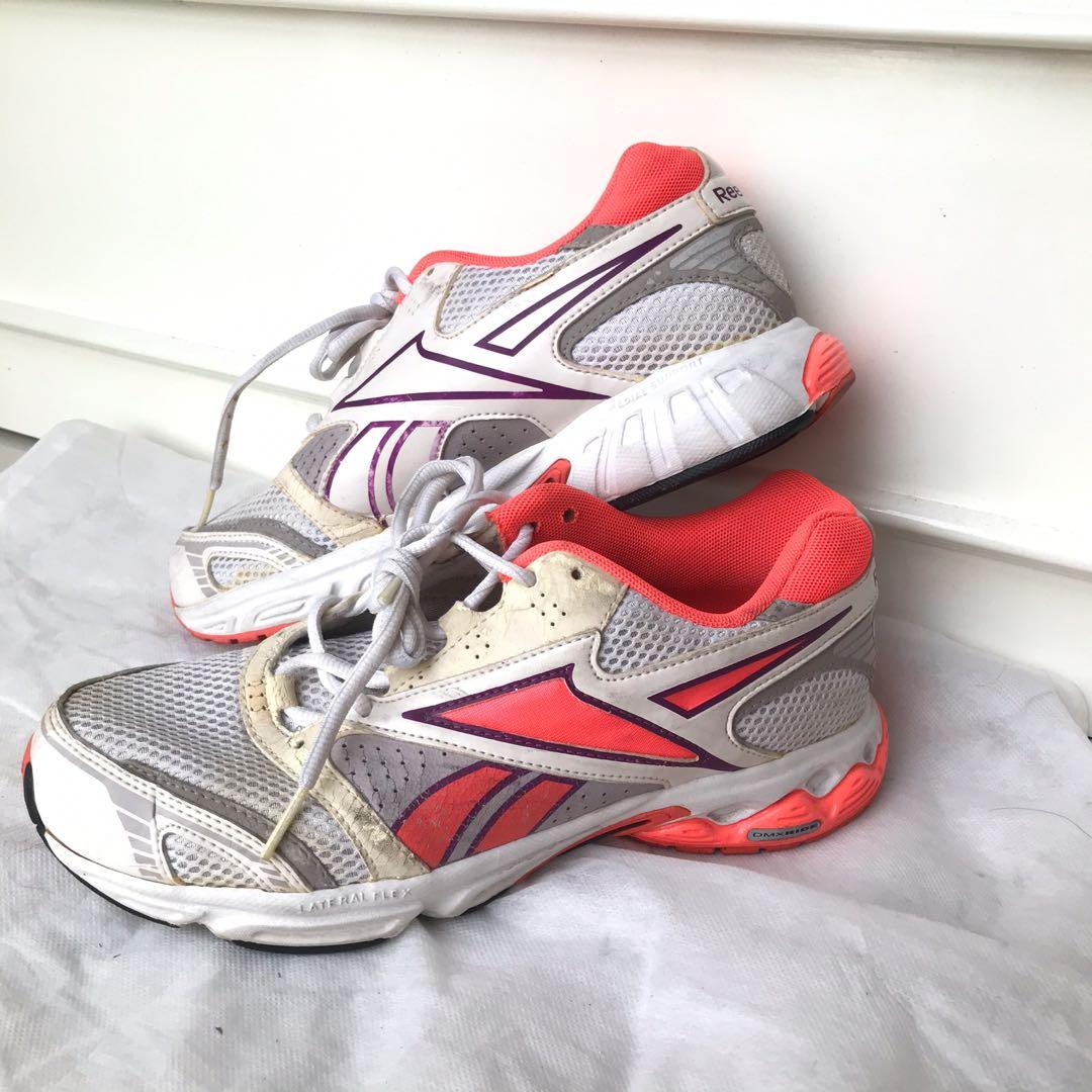 Sepatu Reebok Wanita Putih Oren Women Shoes Sneakers Orange Olahraga Workout Fesyen Wanita Sepatu Di Carousell