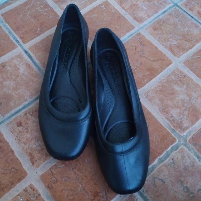 Splasher black shoes Women s Fashion Footwear Flats Sandals on Carousell