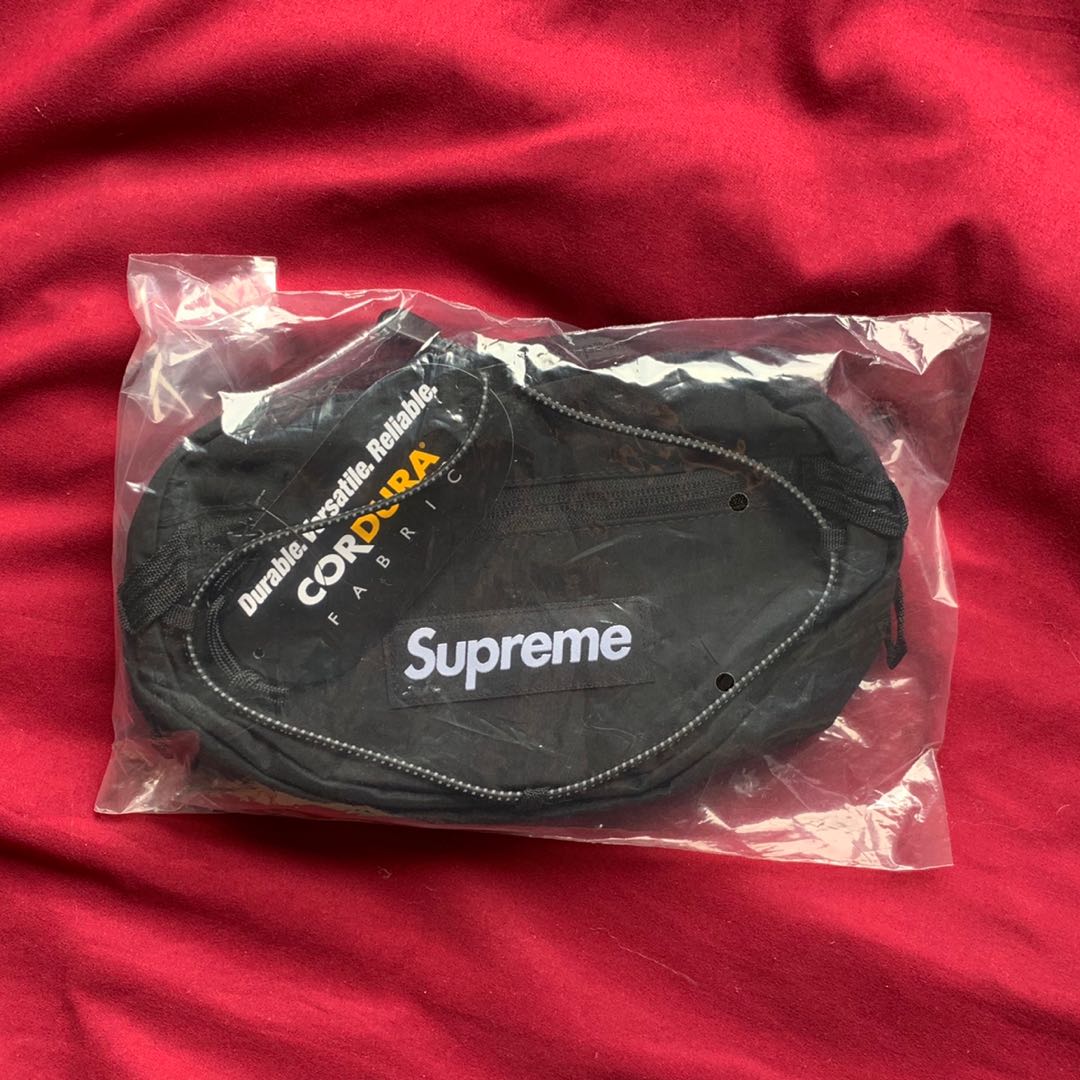 Supreme Waist Bag Black FW20, Men's Fashion, Bags, Sling Bags on Carousell