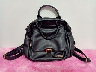 Tas Ransel Sling Jinjing Charles & Keith