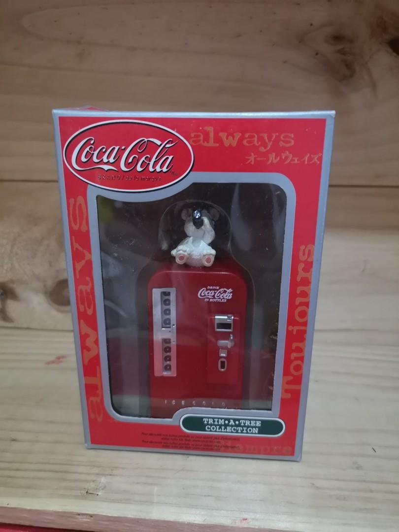 Vintage Coca Cola Vending Machine Display Collection Antiques Vintage Collectibles On Carousell 4 coin proof silver bottle cap set with collectors vending machine tin box and c. carousell