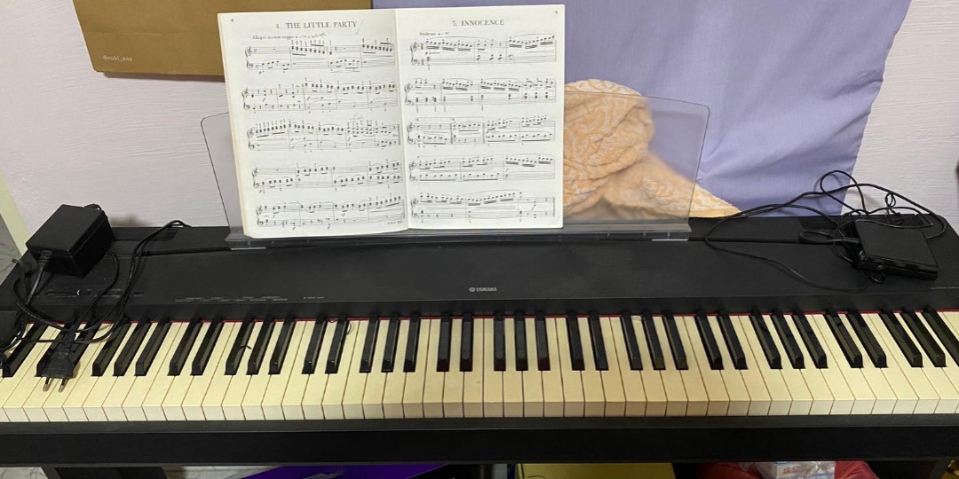 Yamaha electronic piano P70, Music & Media, Music Instruments on Carousell