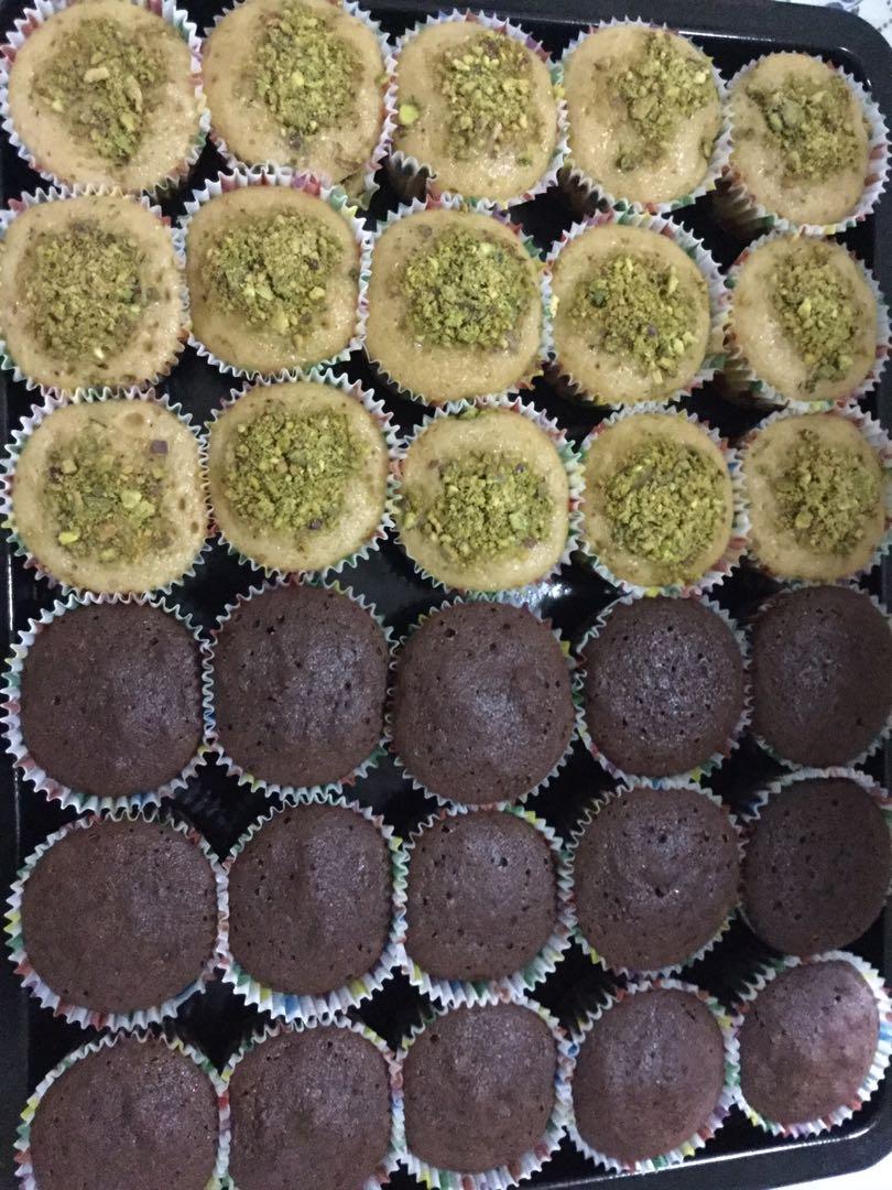 choco cup cakes and pistachios cup cake (Category: Packaged & Instant Food) located in Manila. Submitted by just_trying (Listing ID 1041511956, Image 1). Description: 6 pcs for 120 12 pcs for 200.