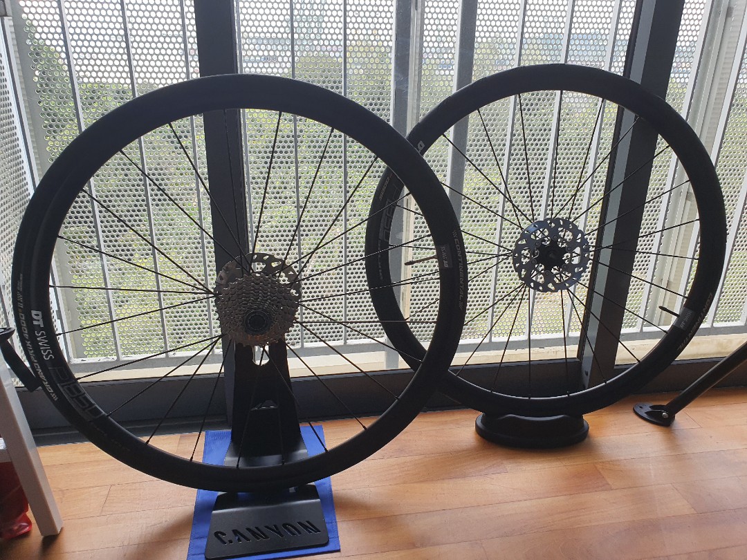 dt swiss p1800 spline 23 700c rim brake wheel