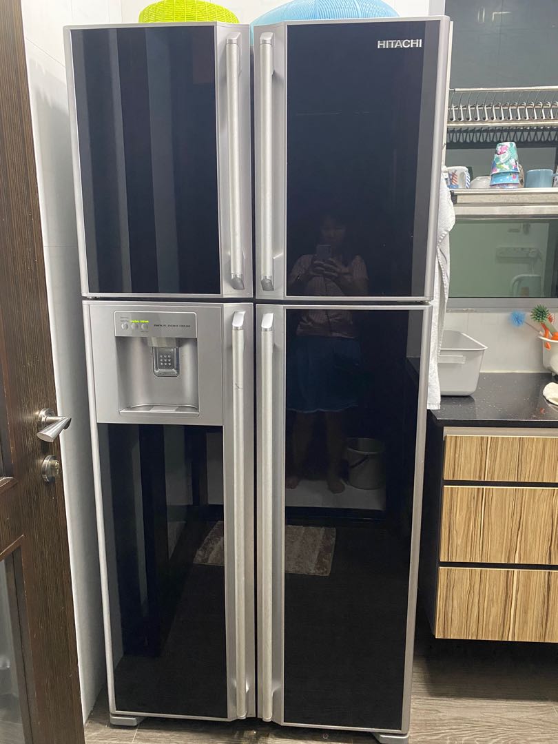 Hitachi French 4Door Refrigerator Black Glass, TV & Home Appliances