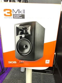 (Category: ) located in . Submitted by djmusicshop (Listing ID 1041552911, Image 1). Description: .