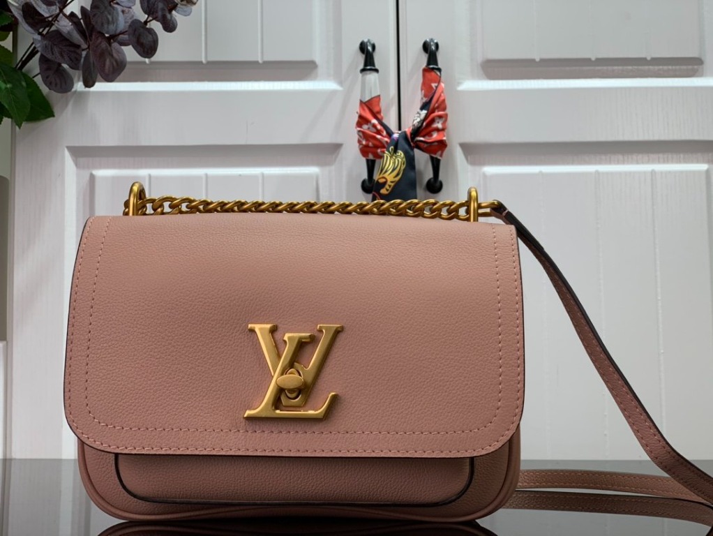 Chanel Handbags Outlet Website Store - The Lockme Chain PM handbag is made  from grained calf leather. Its sleek lines are signed with the iconic LV  turn lock, reimagined in a stylish