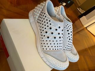 （分類：）位於 。 由 louis375 提交（商品編號 1041551159，圖片 1）。簡介： 。