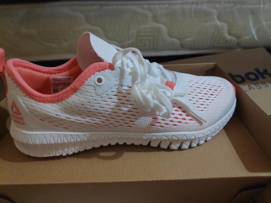 Reebok Flexagon LM Women Women s Fashion Activewear on Carousell