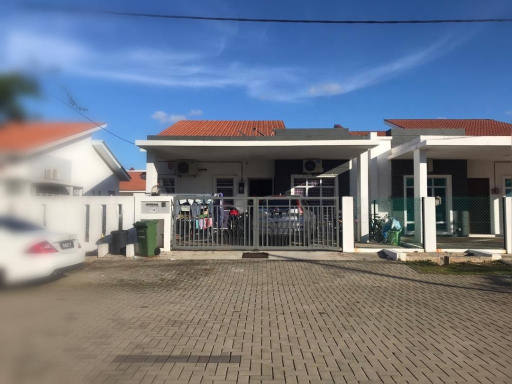 Semi D House Kotasas Precinct 5 Kuantan Guarded Below Market Value Property For Sale On Carousell
