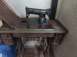 Singer Sewing Machine (Simanco 191K1)