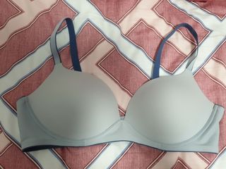 (Category: ) located in . Submitted by winxyc (Listing ID 1041564878, Image 1). Description: .