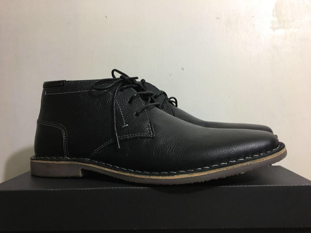 harken chukka boots