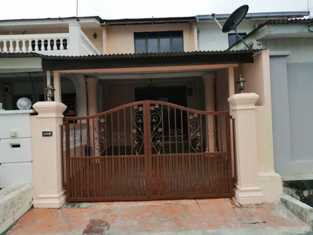 Taman Johor Jaya Johor Bahru Nearby Ikea Toppen Aeon And Hsi Property Rentals On Carousell
