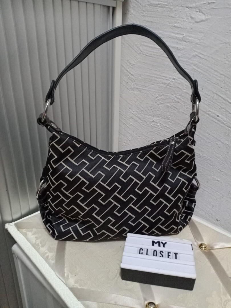 baguette bag tommy hilfiger