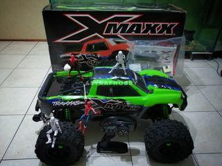 harga traxxas x maxx