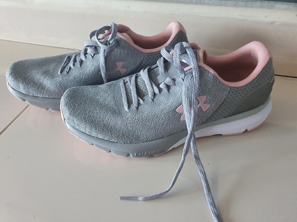 Women's charged escape 2 running shoe sale