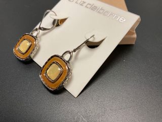 （分類：）位於 。 由 evatosin 提交（商品編號 1041578984，圖片 1）。簡介： 。