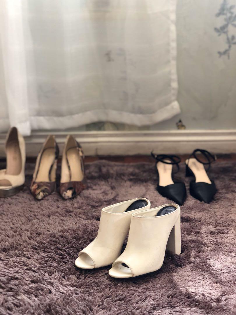 White Leather Heels (Category: Heels) located in Muntinlupa City. Submitted by kdeclutters (Listing ID 1041462189, Image 2). Description: Used once for a photoshoot, swipe to see when worn photo. US 7.5 / EU 37.5 / UK 5.5.