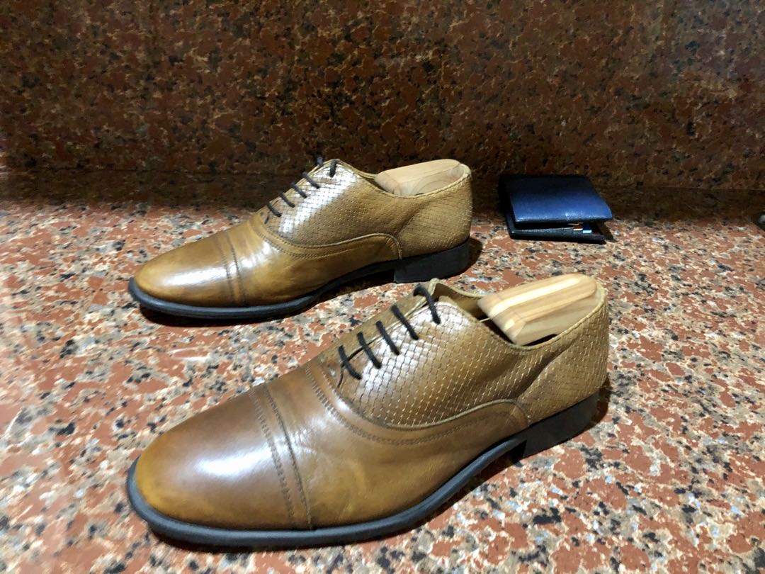 zara cap toe