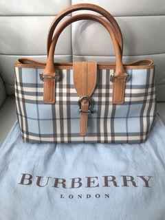💙 Authentic Burberry  Baby Blue Novacheck Satchel 💙